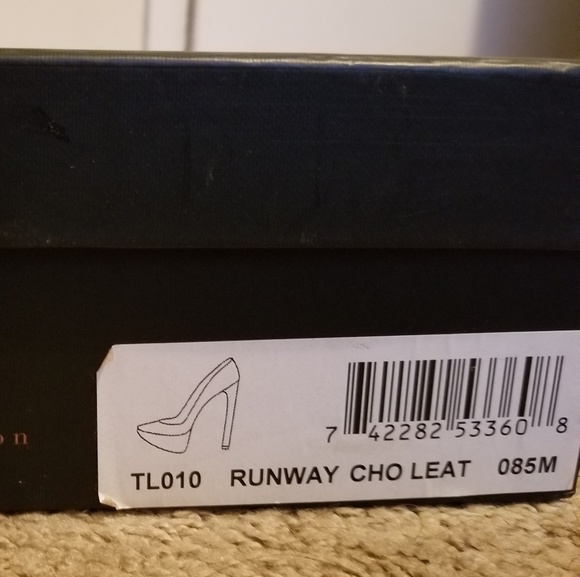 High heels - Picture 3 of 3